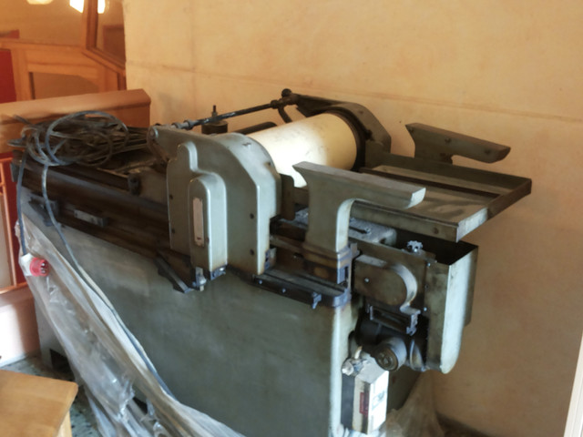 The feeding table is there aswell.