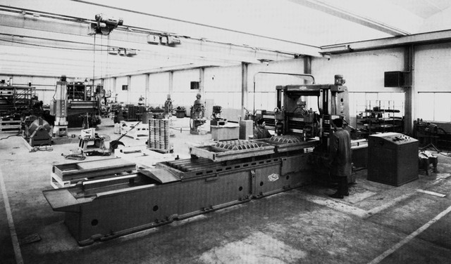 Pressbed milling process for a FAG Control 900 in the manufactury in the late 1960ies in Avenches, Switzerland.