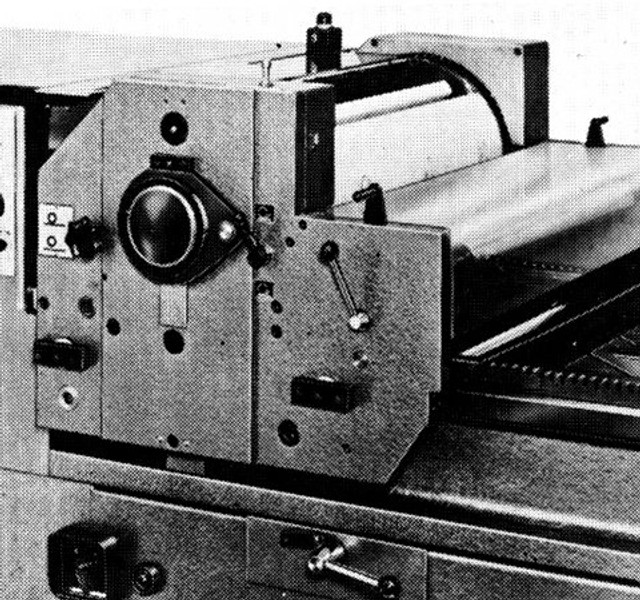 Control panel of the FAG Control 405 equipped with MVA. From a Chinese FAG catalog from the late 60ies.