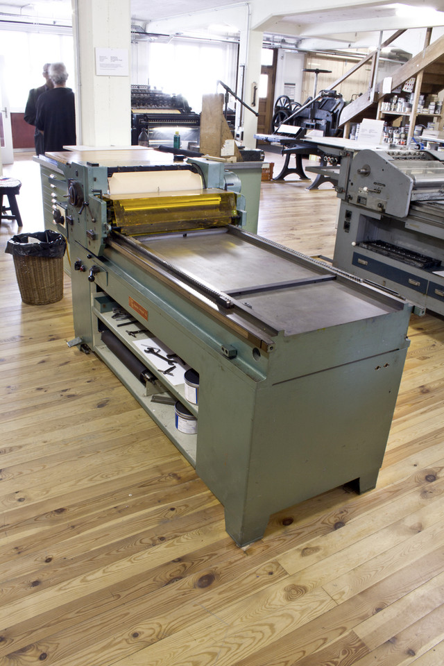 06.01.013 at Graphos Uster, 2012