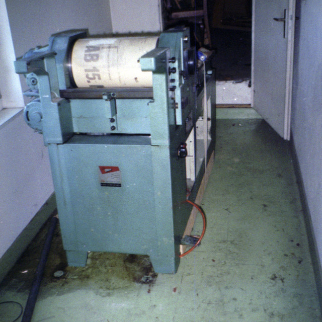 Analog image of the press at the old printmaker I bought it from in 2009.