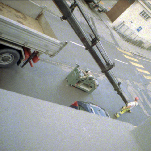 Lifting it into my studio. (Analog image)