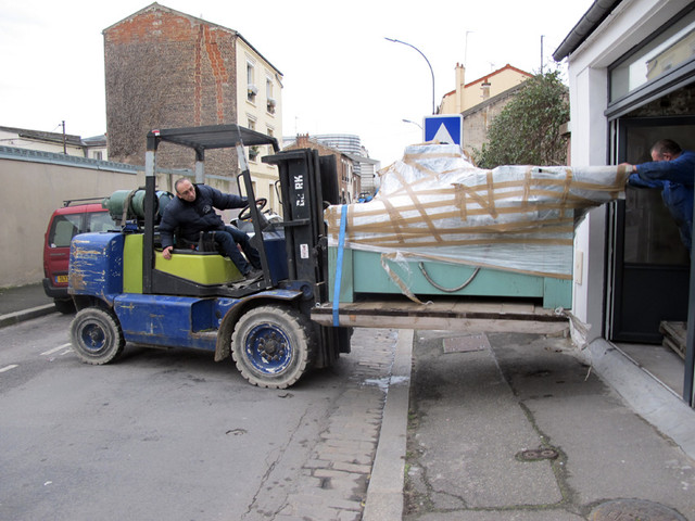 Transportation of the 05.04.070 early in 2012.