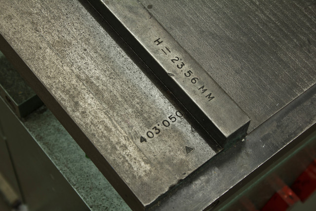 Serial number on the side of the pressbed.